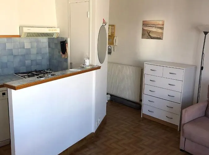 Clemenceau 1 * Royan